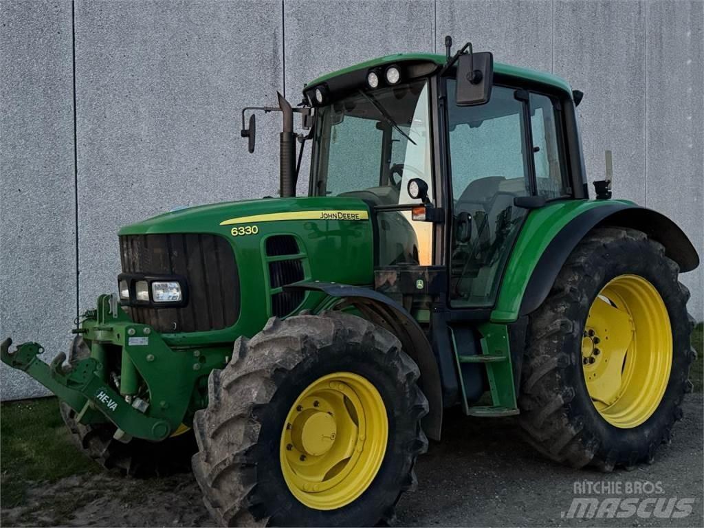 John Deere 6330 Traktori