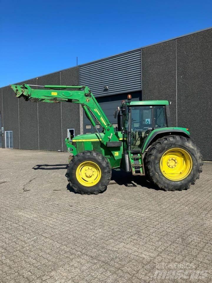 John Deere 6810 Traktori
