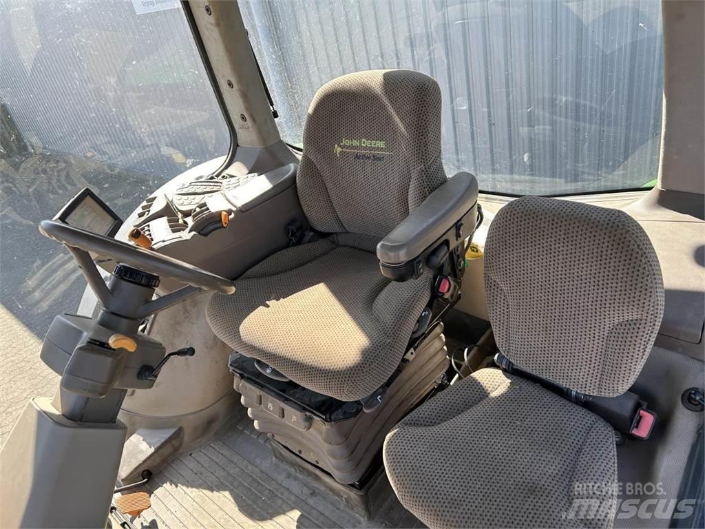 John Deere 8360R Traktori
