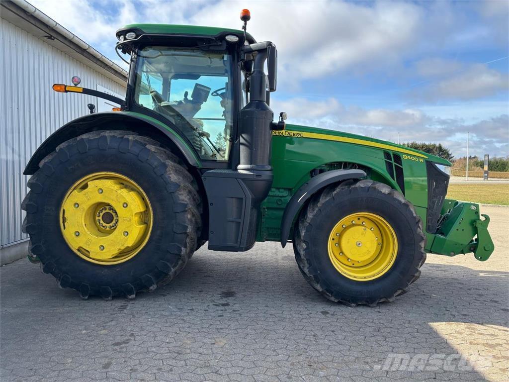 John Deere 8400R Traktori
