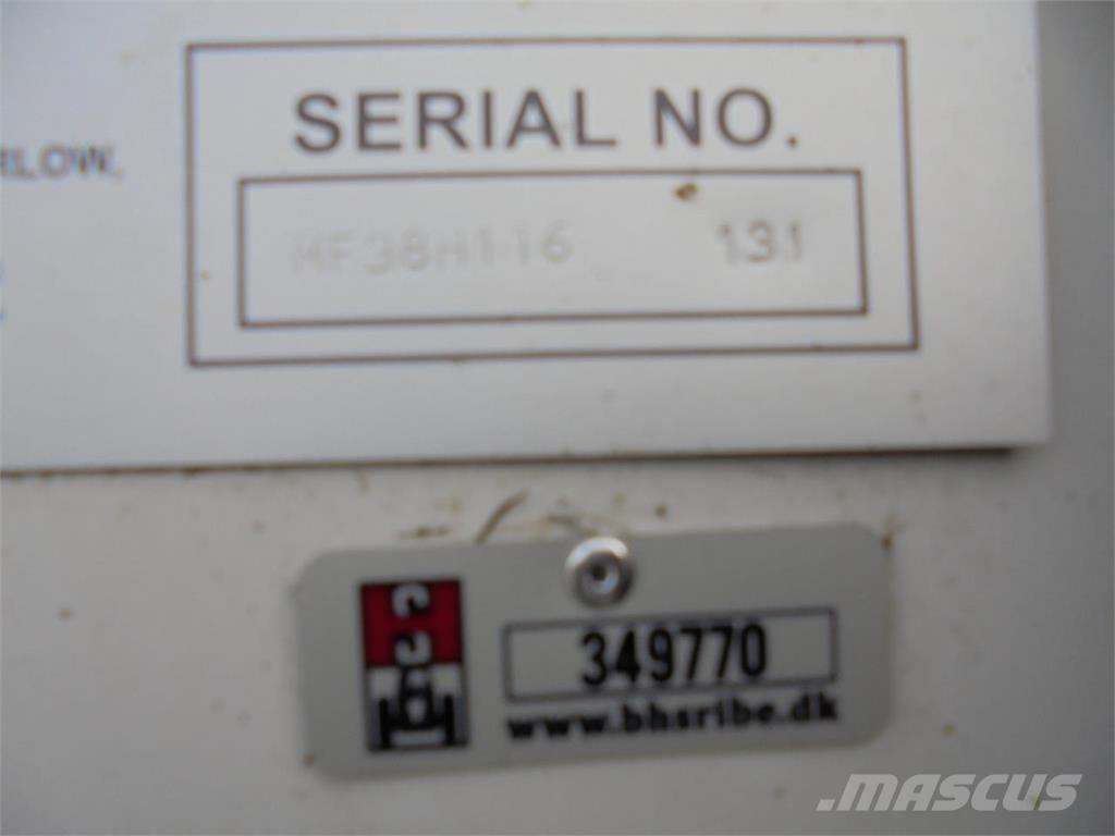 Keenan MF380 Samoutovorne prikolice