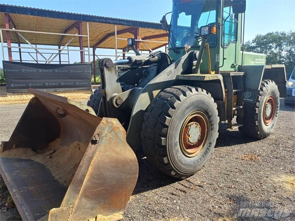 Komatsu WA270 Utovarivači na kotačima