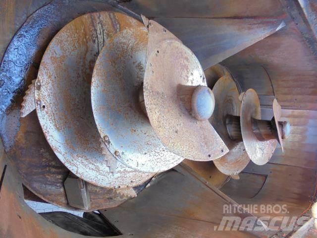 Kuhn 27 M3 Samoutovorne prikolice