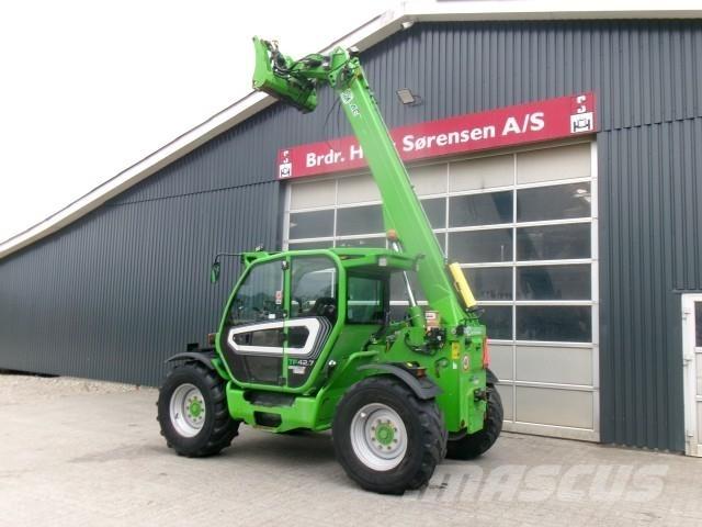 Merlo TF42.7 Teleskopski viličari