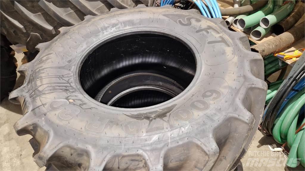Mitas 600/70R30 Gume, kotači i naplatci
