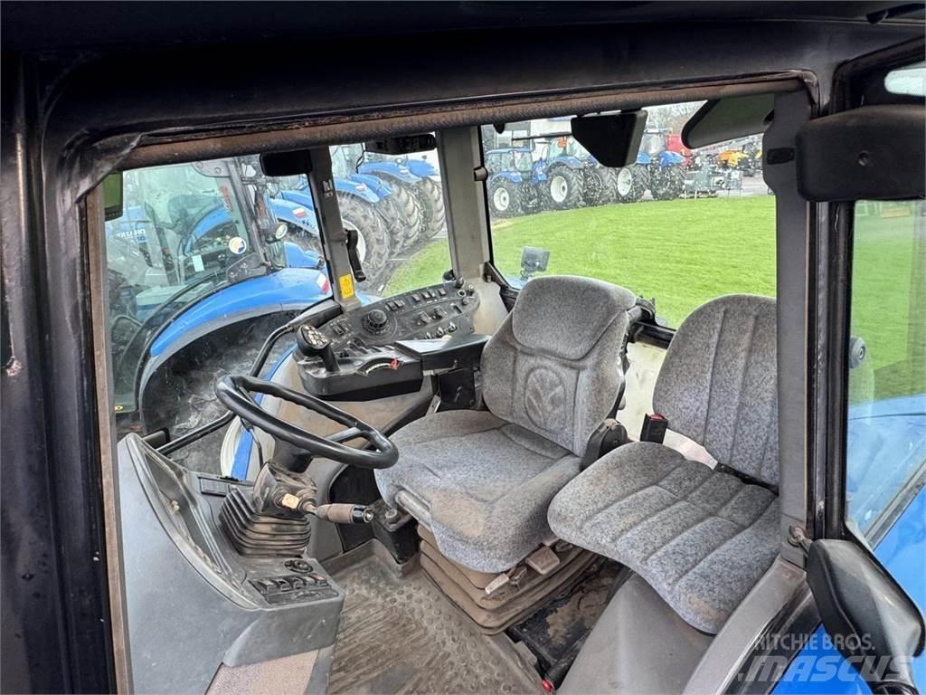 New Holland T7550 Traktori