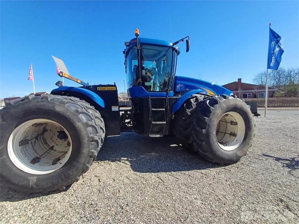 New Holland T9040 Traktori