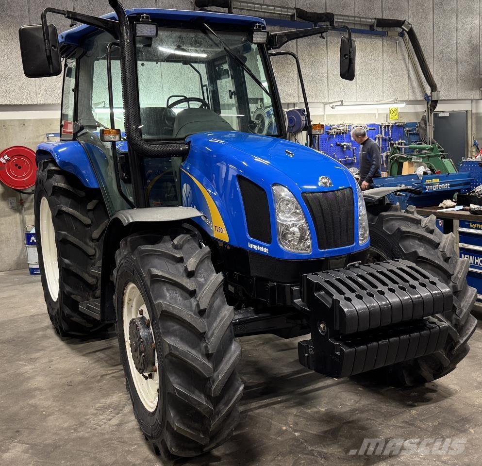 New Holland TL90A Traktori