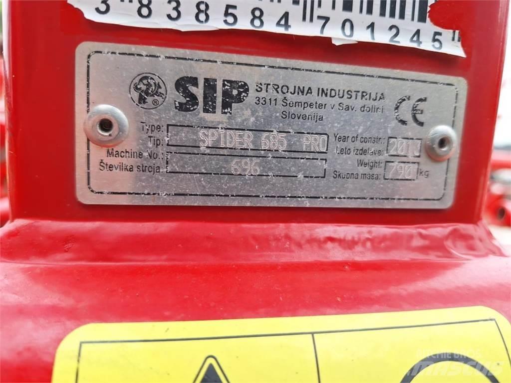 SIP 685/6 PRO Okretači i sakupljači sijena