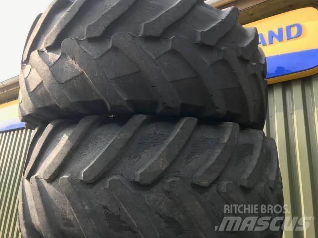  UM 540/65X28 Gume, kotači i naplatci