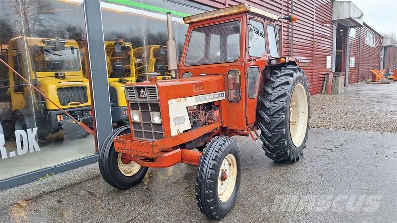 Case IH 824 Traktori