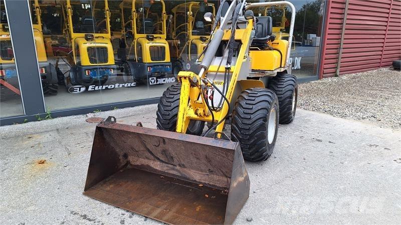 InTrac l40 Mini utovarivači