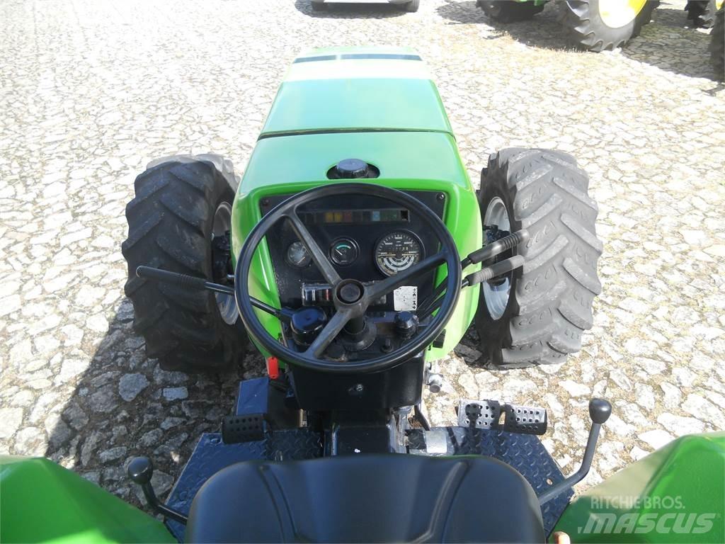 Deutz DX3700 Traktori