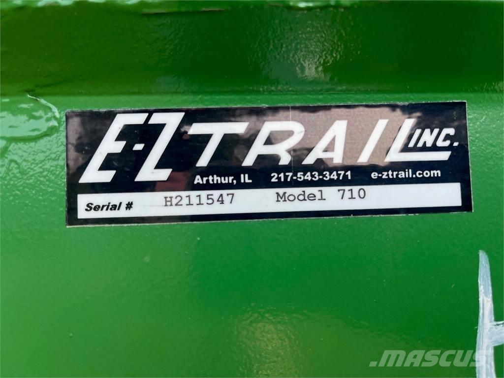 E-Z Trail 710 Prikolice za zrno
