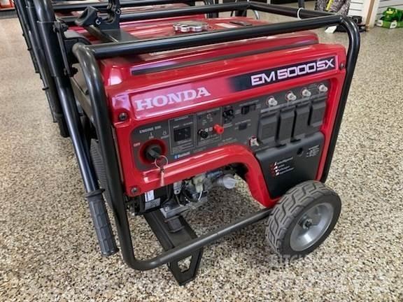 Honda EM5000SX Rasvjetni tornjevi