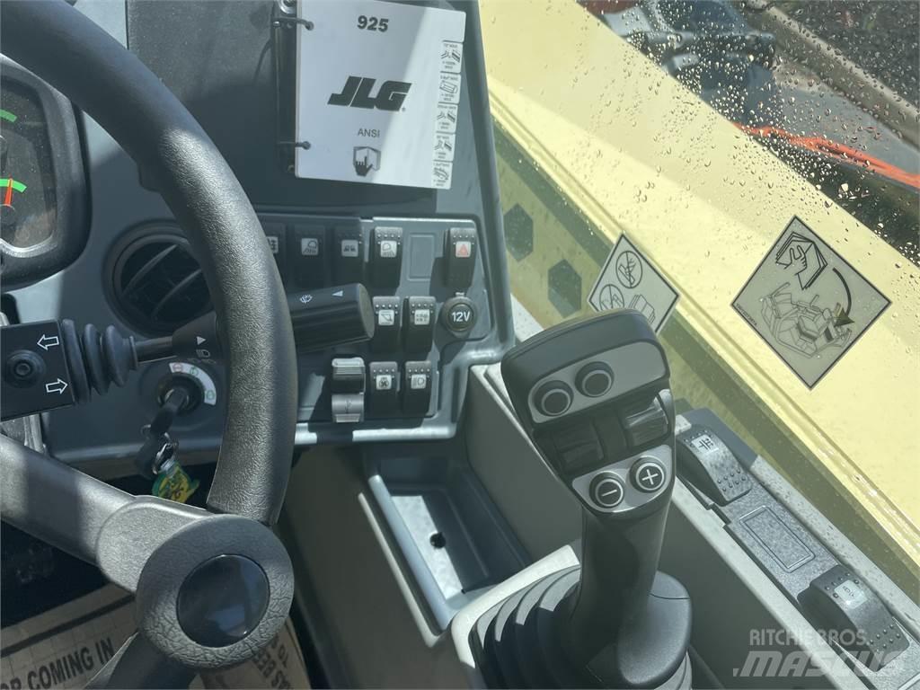 JLG 925 Teleskopski viličari