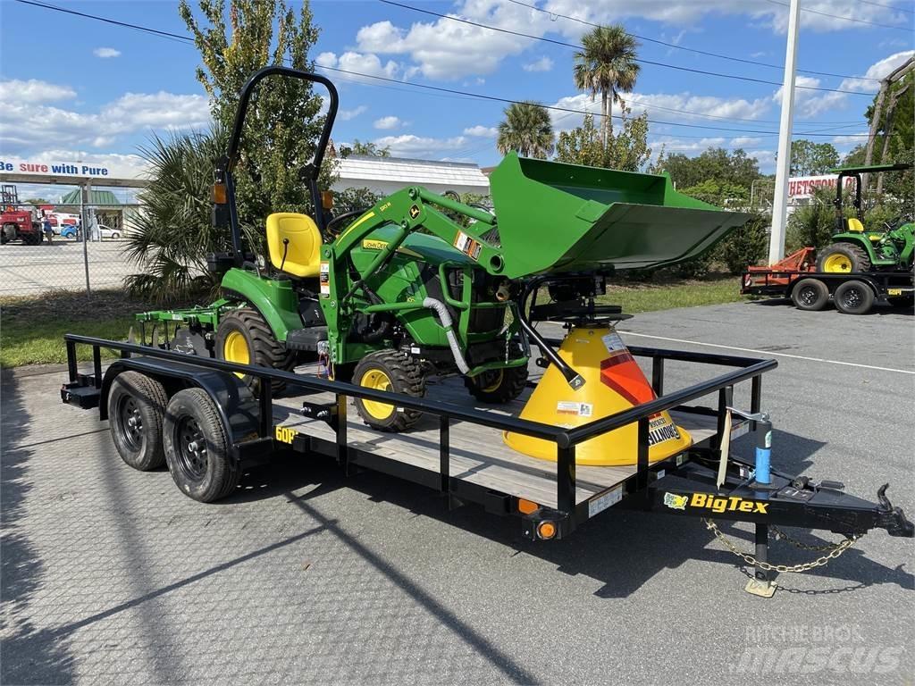 John Deere 1023E Kompaktni (mali) traktori