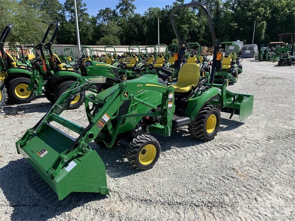 John Deere 1023E Kompaktni (mali) traktori