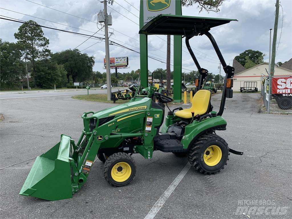 John Deere 1023E Kompaktni (mali) traktori