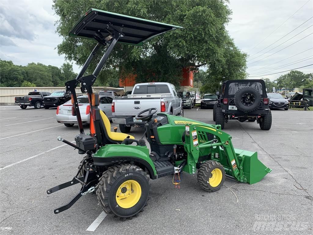 John Deere 1023E Kompaktni (mali) traktori