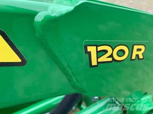 John Deere 1023E Kompaktni (mali) traktori