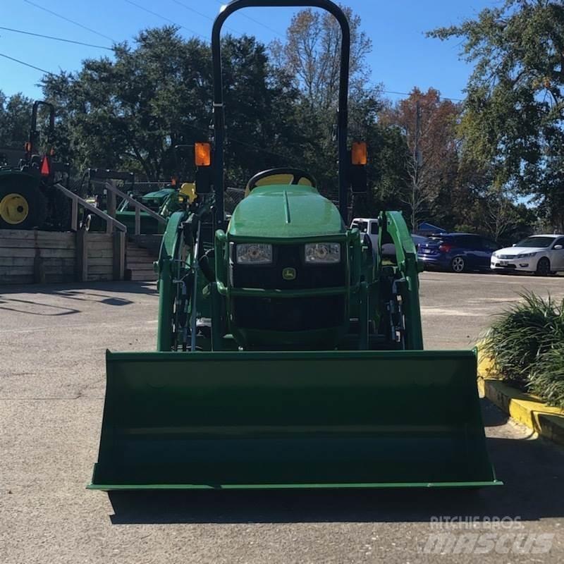 John Deere 1023E Kompaktni (mali) traktori