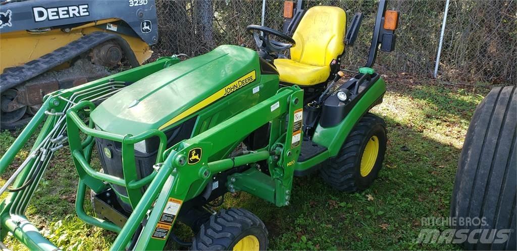 John Deere 1023E Kompaktni (mali) traktori