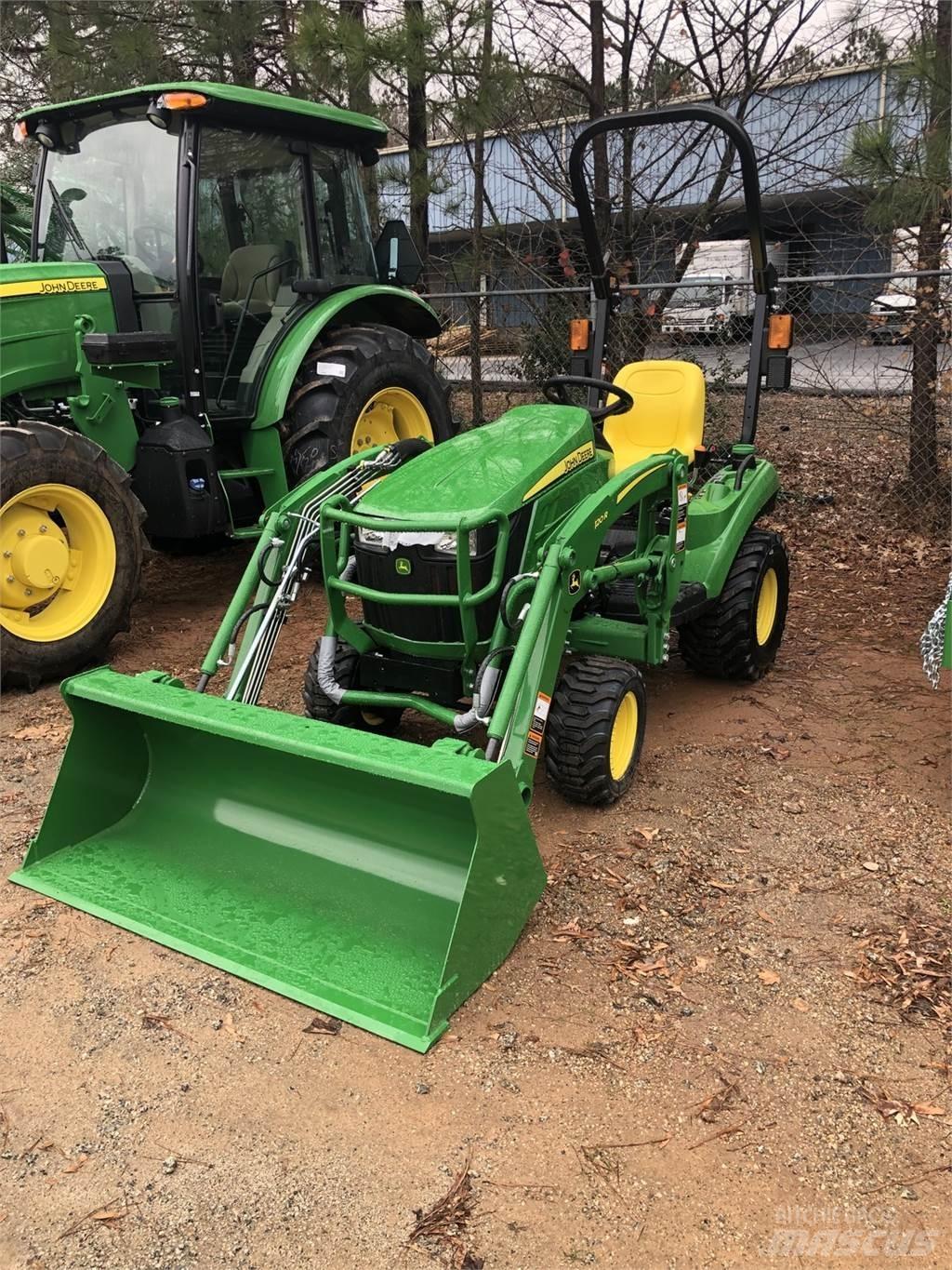 John Deere 1023E Kompaktni (mali) traktori