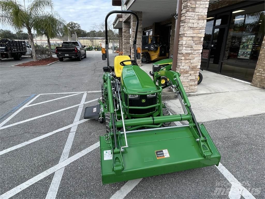 John Deere 1023E Kompaktni (mali) traktori