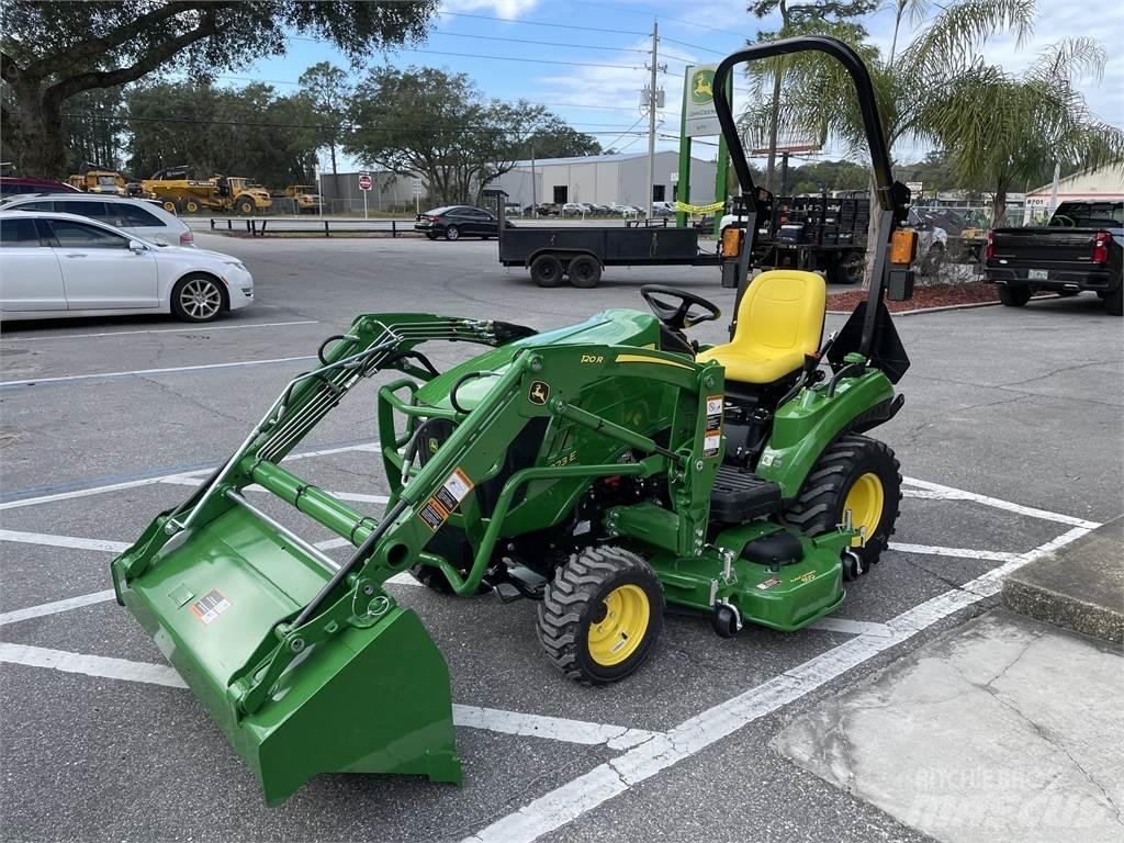 John Deere 1023E Kompaktni (mali) traktori