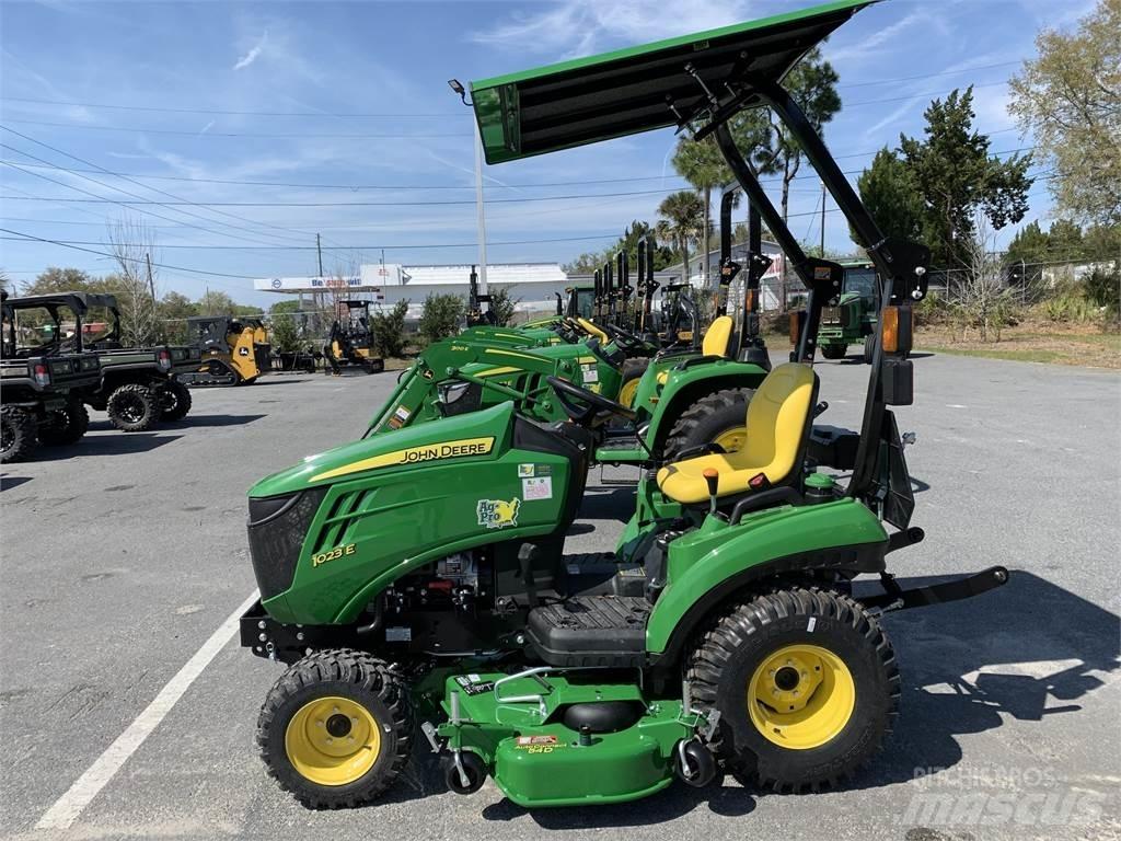 John Deere 1023E Kompaktni (mali) traktori