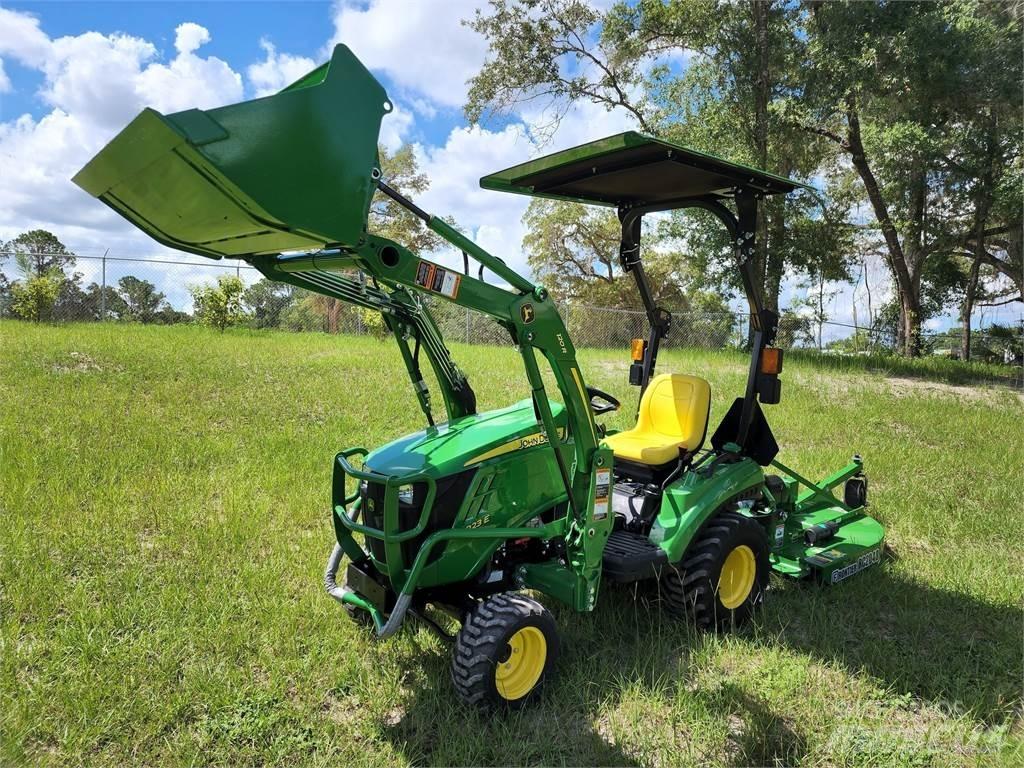 John Deere 1023E Kompaktni (mali) traktori