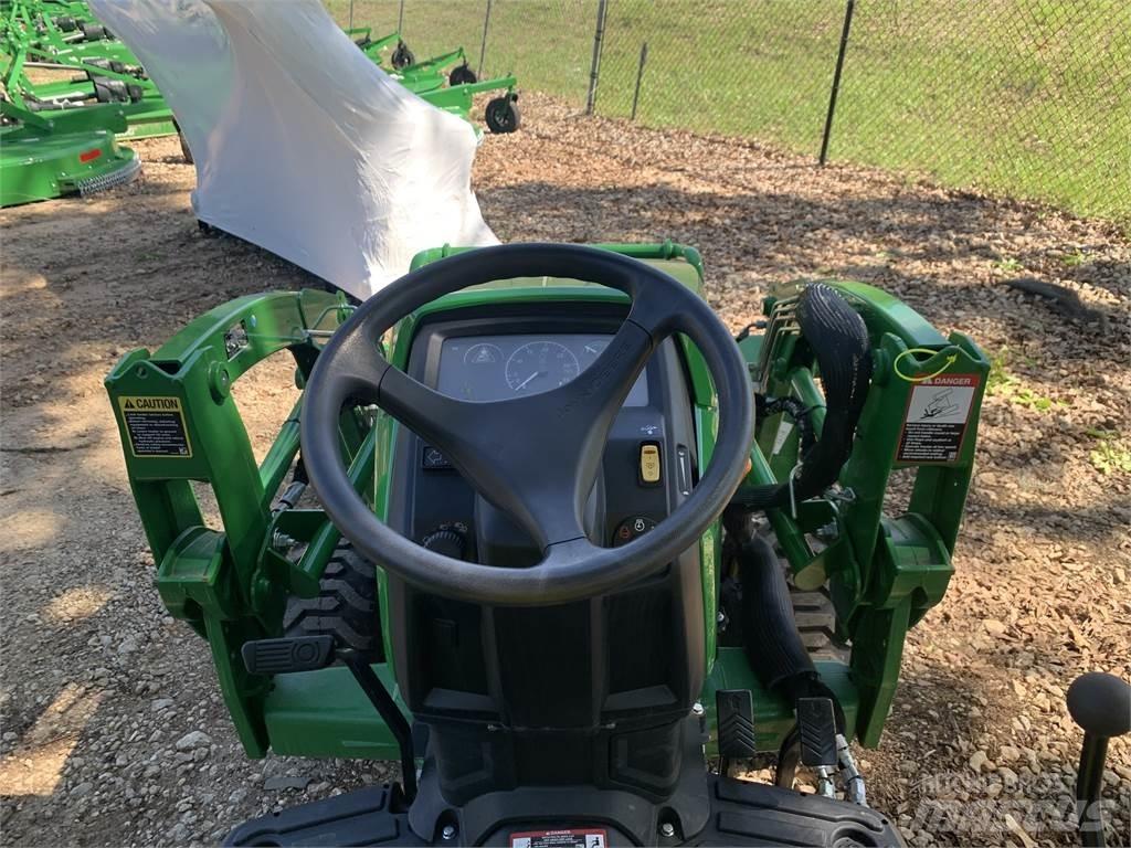 John Deere 1023E Kompaktni (mali) traktori