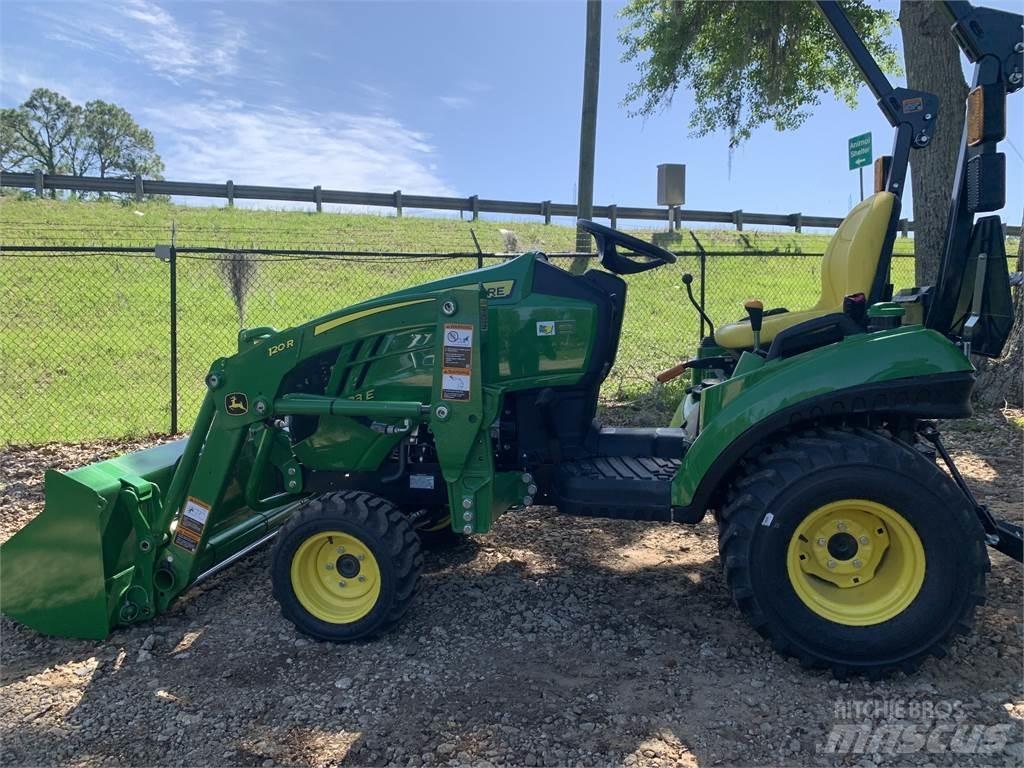 John Deere 1023E Kompaktni (mali) traktori