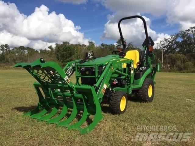 John Deere 1025R Kompaktni (mali) traktori