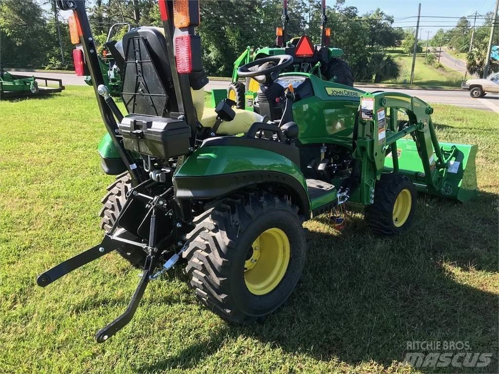 John Deere 1025R Kompaktni (mali) traktori