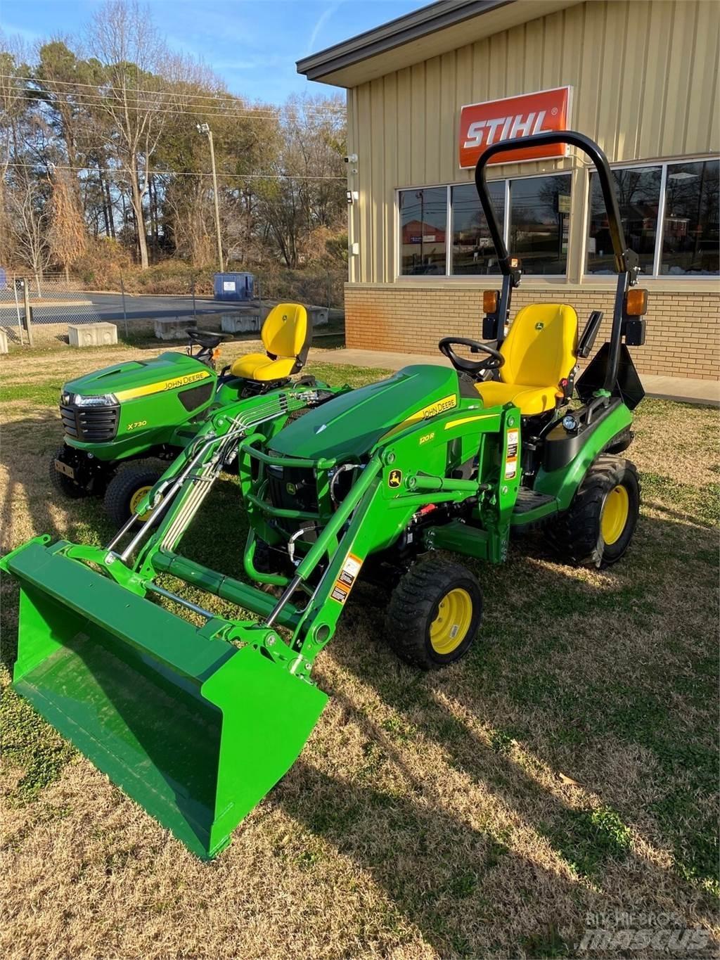 John Deere 1025R Kompaktni (mali) traktori
