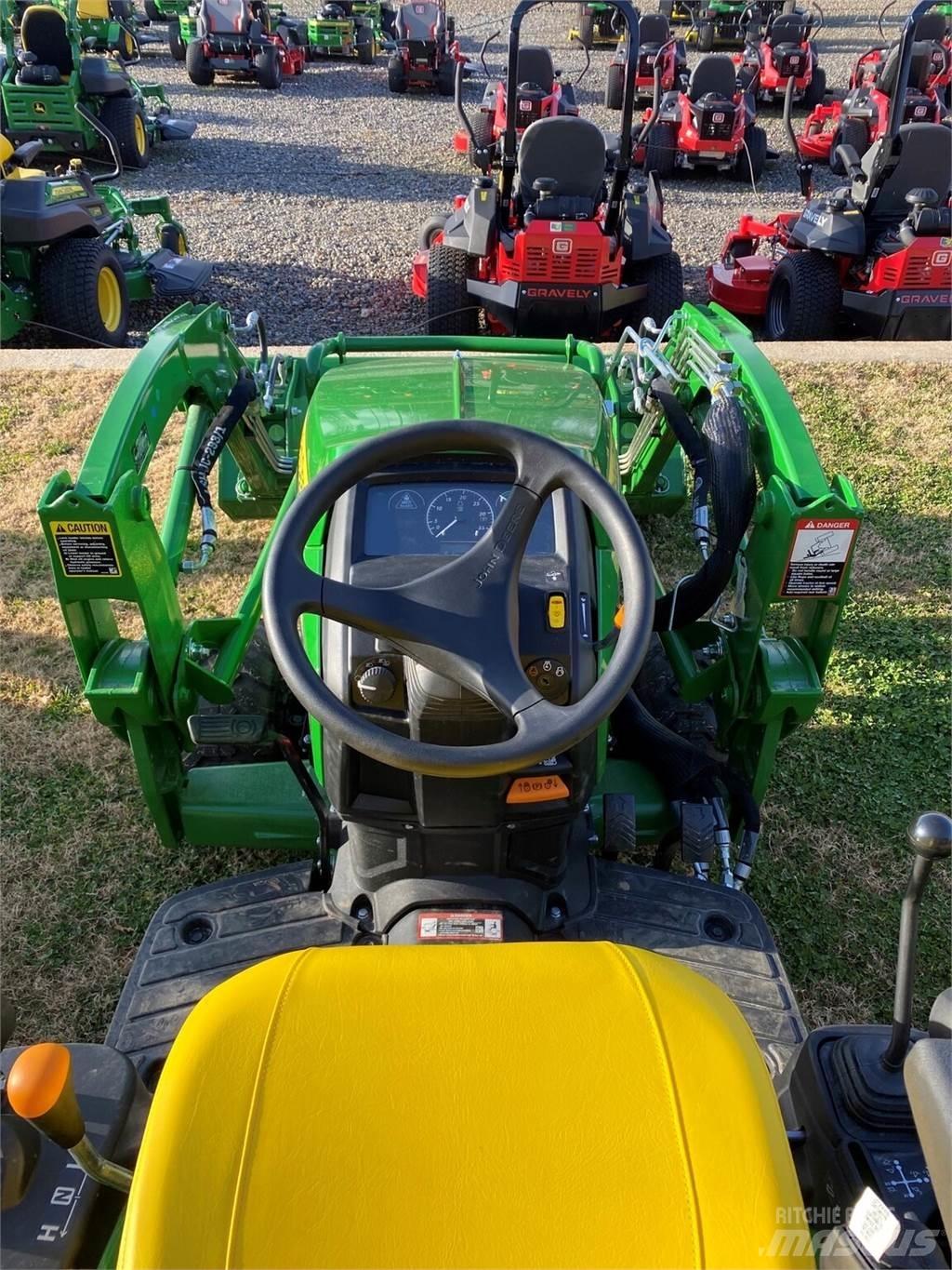 John Deere 1025R Kompaktni (mali) traktori