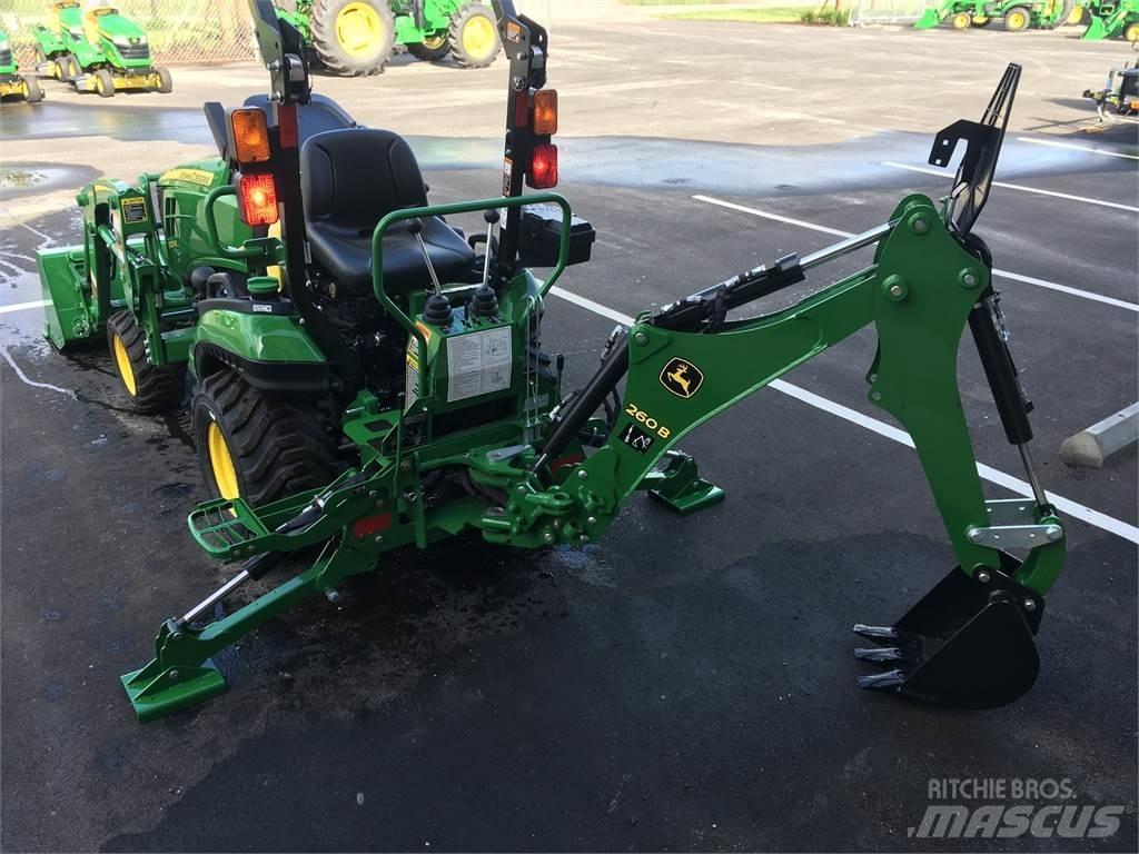 John Deere 1025R Kompaktni (mali) traktori