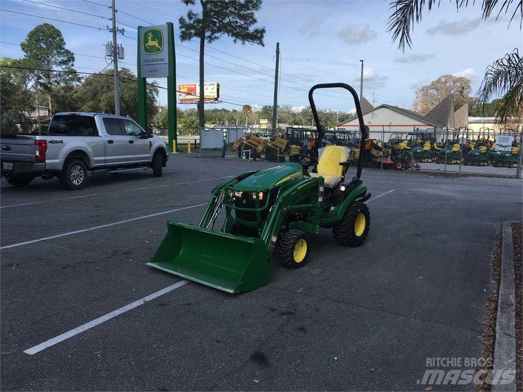 John Deere 1025R Kompaktni (mali) traktori