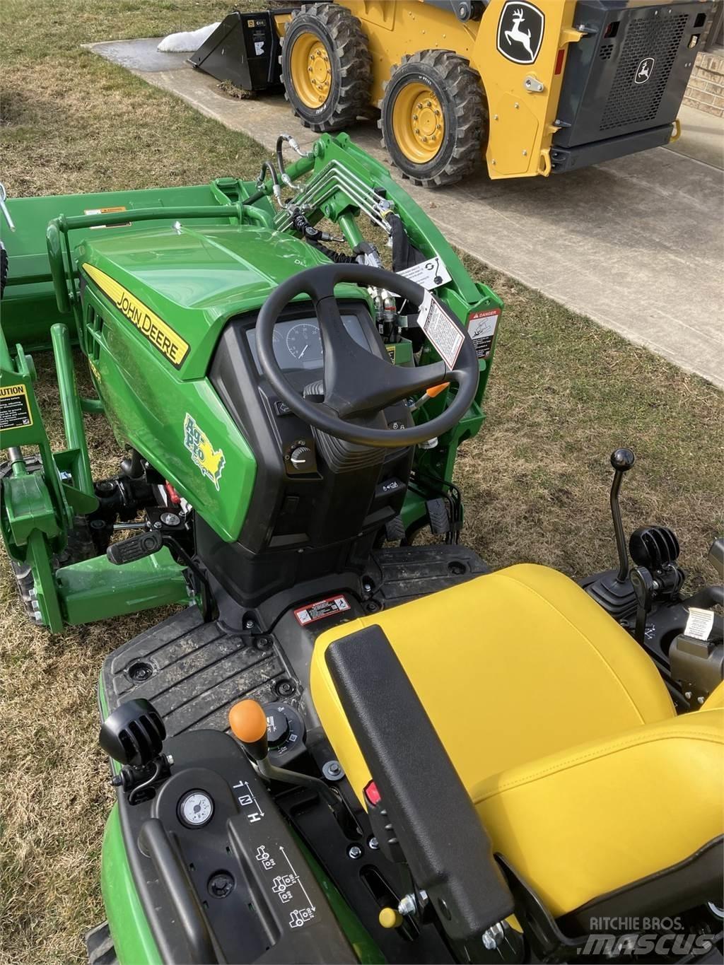John Deere 1025R Kompaktni (mali) traktori