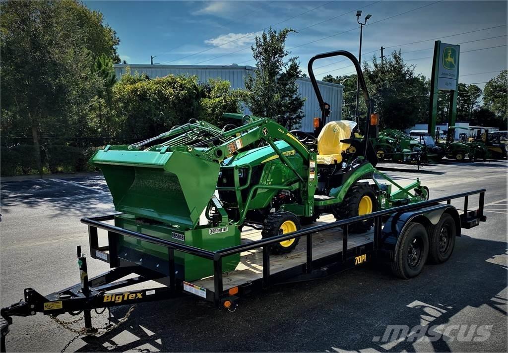 John Deere 1025R Kompaktni (mali) traktori
