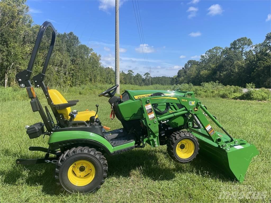John Deere 1025R Kompaktni (mali) traktori