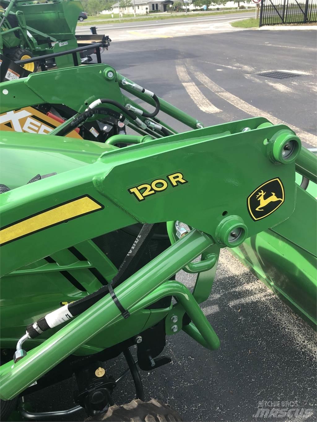 John Deere 1025R Kompaktni (mali) traktori