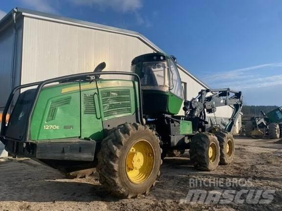 John Deere 1270E Harversteri