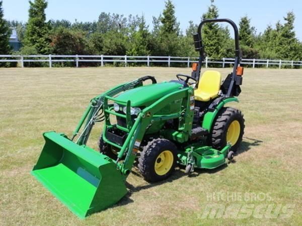 John Deere 2025R Kompaktni (mali) traktori