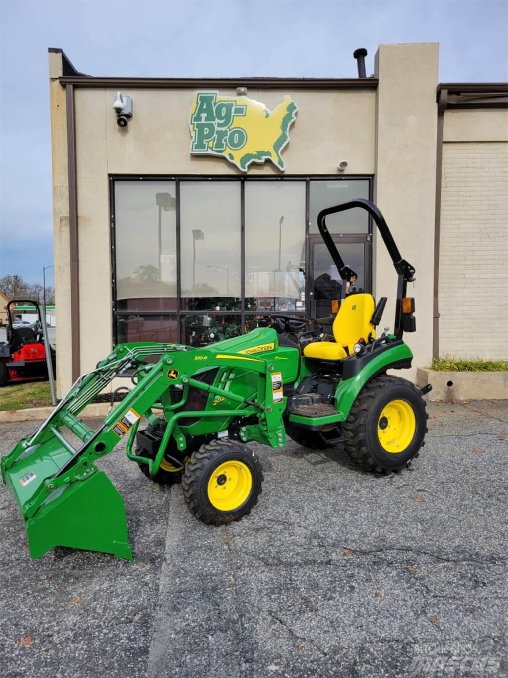 John Deere 2025R Kompaktni (mali) traktori