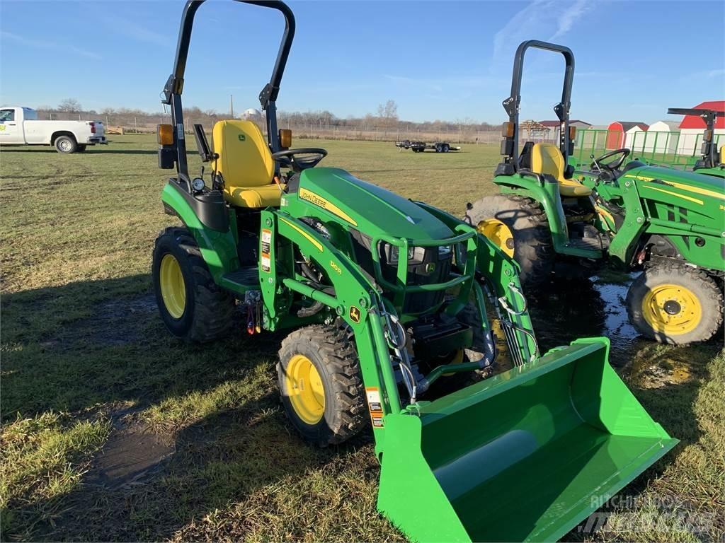John Deere 2025R Kompaktni (mali) traktori