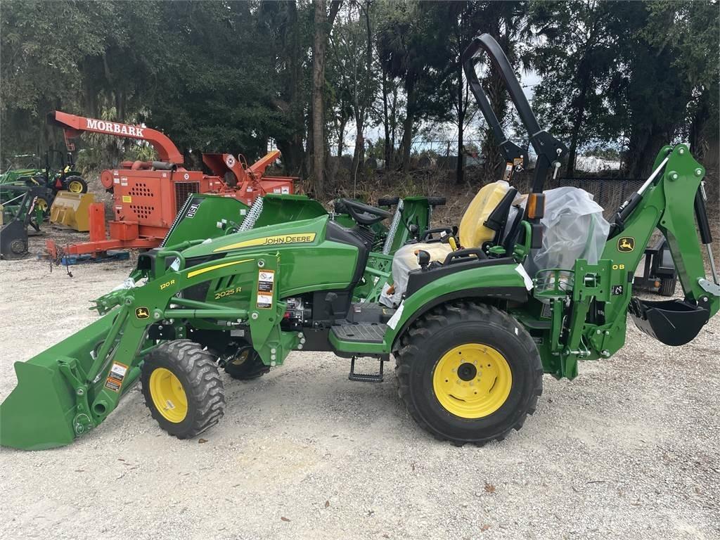 John Deere 2025R Kompaktni (mali) traktori