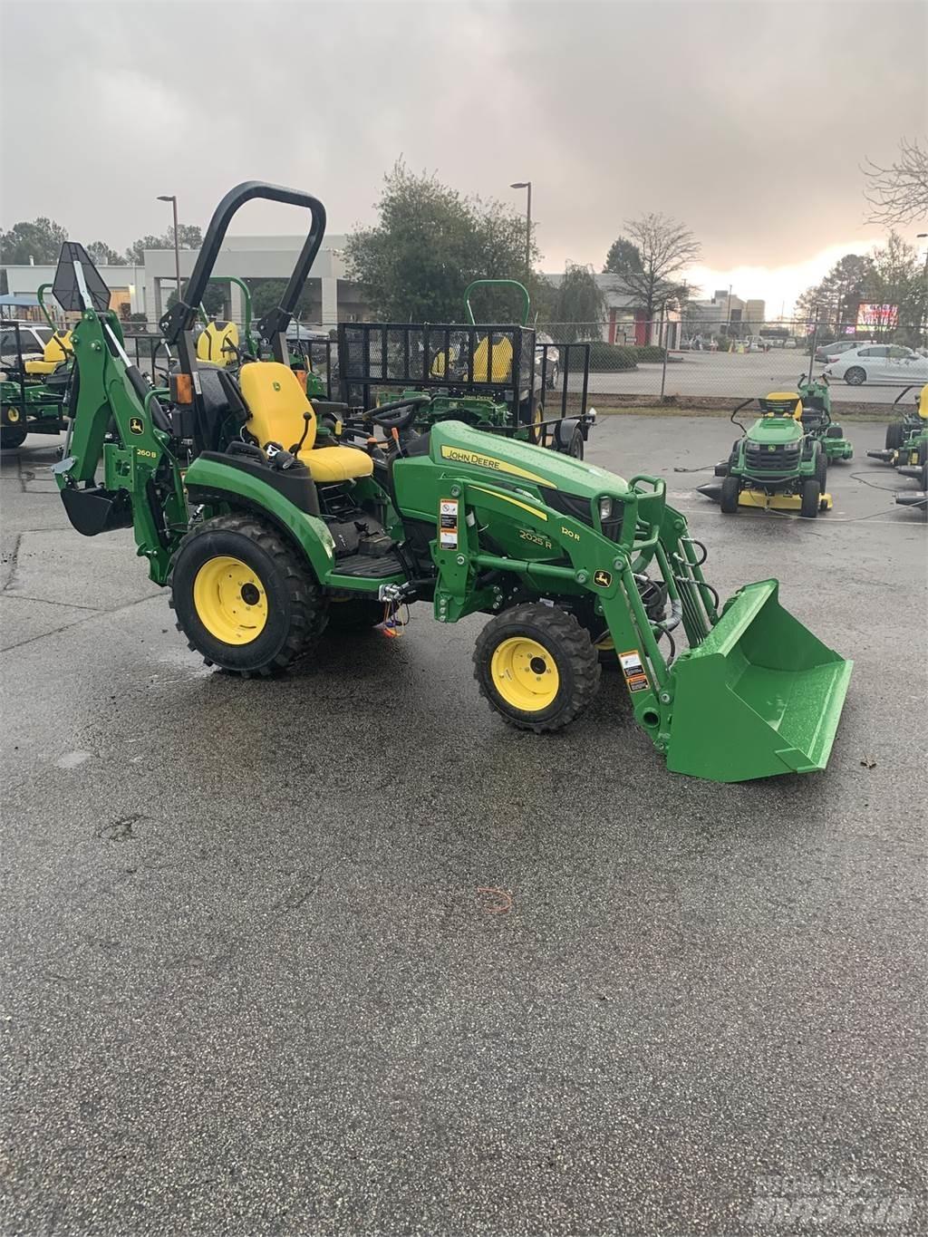 John Deere 2025R Kompaktni (mali) traktori